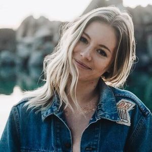 Meet your Posher, Stormi